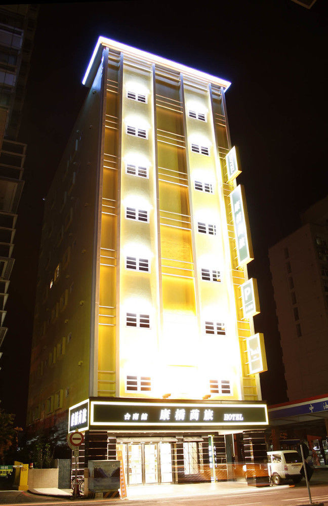 โรงแรม คายเนส มิน เชง ไถหนาน ภายนอก รูปภาพ
